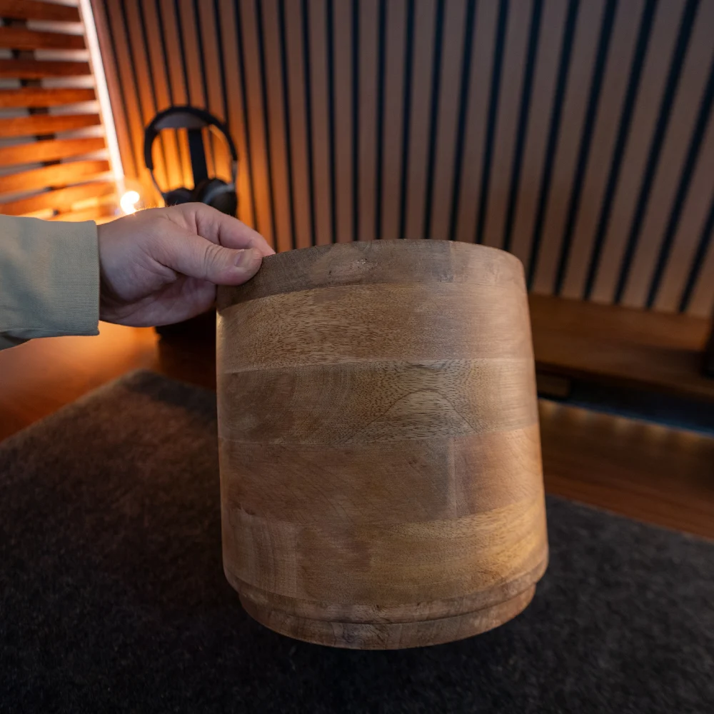 Mango wood cachepot