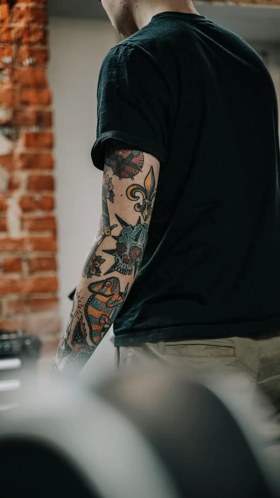 Ornamental tattoo following the line of a ribcage