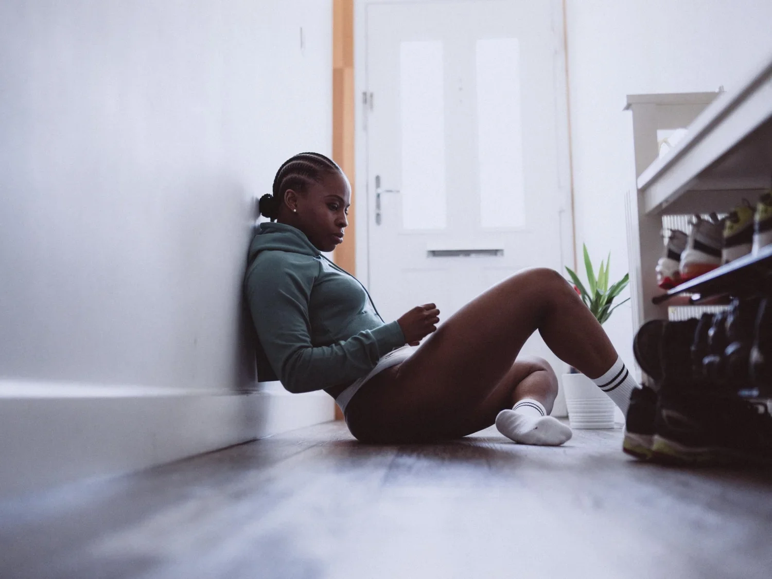 Woman seated during a relaxed You at Yours photography session