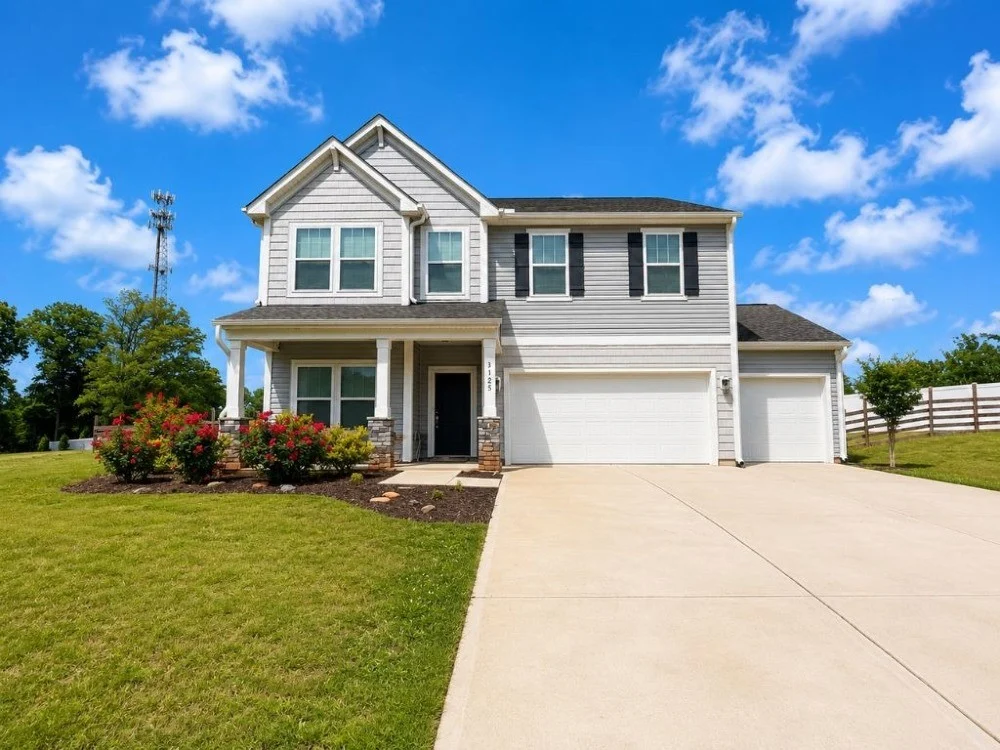 Exterior of 3125 Fortnight Road in Pfafftown, North Carolina