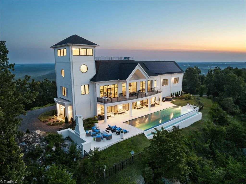 Exterior of 1475 Fawn Drive in Asheboro, North Carolina